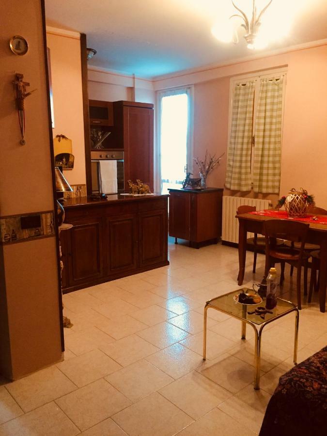 Il Girasole Apartamento Castel Ritaldi Exterior foto