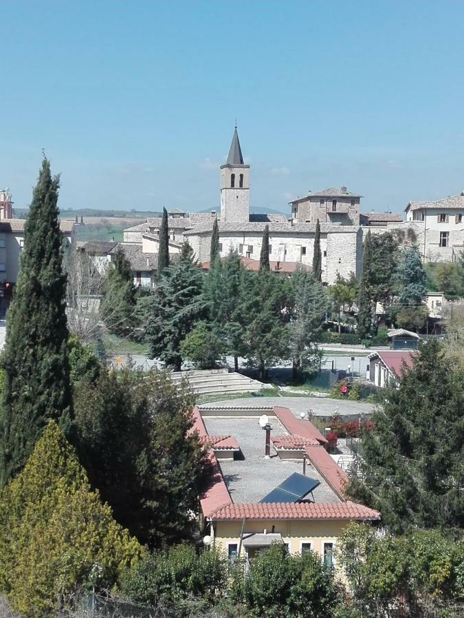 Il Girasole Apartamento Castel Ritaldi Exterior foto